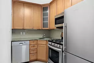 400 E 85th St, New York City, NY 10028 - Photo 5