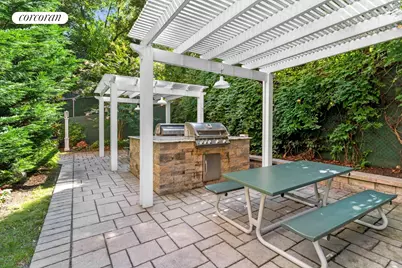 36 Hamilton Avenue #2E, New York City, NY 10301 - Photo 9