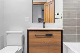 1137 Park Pl, New York City, NY 11213 - Photo 19