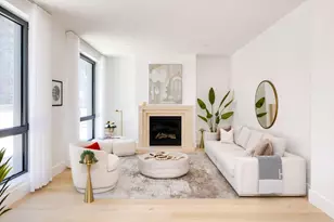 244 E 52nd St, New York City, NY 10022 - Photo 3