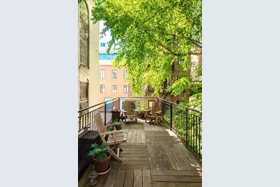 238 W 11th Street, New York City, NY 10014 - Photo 17