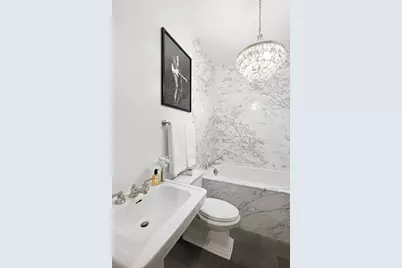 238 W 11th Street, New York City, NY 10014 - Photo 7