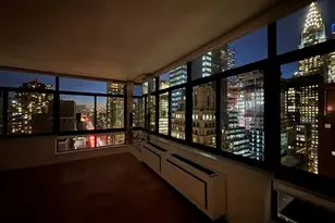 303 E 43rd St, New York City, NY 10017 - Photo 13