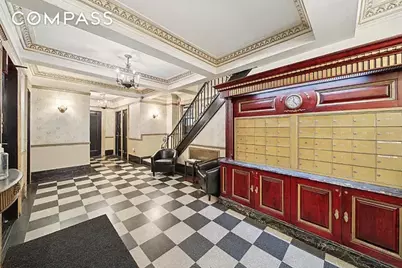 142 E 49th Street #3D, New York City, NY 10017 - Photo 5