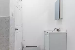 434 Lexington Ave, New York City, NY 11221 - Photo 17