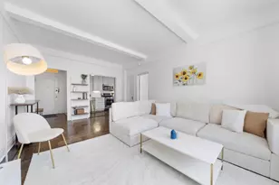 269 W 72nd St, New York City, NY 10023 - Photo 3