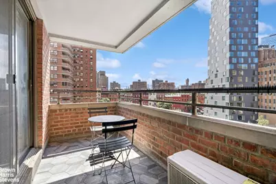 417 Grand Street #D504, New York City, NY 10002 - Photo 11