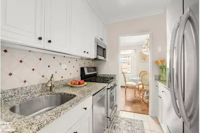 400 E 56th Street #26L, New York City, NY 10022 - Photo 7