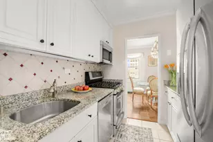 400 E 56th St, New York City, NY 10022 - Photo 7