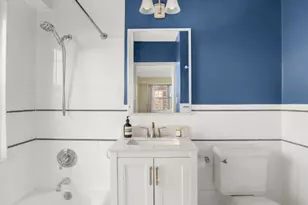 400 E 56th St, New York City, NY 10022 - Photo 9