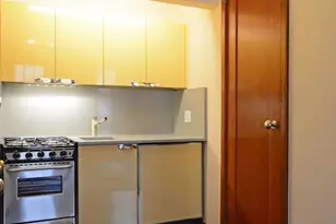 428 W 44th St, New York City, NY 10036 - Photo 11