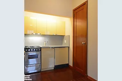 428 W 44th Street, New York City, NY 10036 - Photo 11