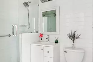 130 W 67th St, New York City, NY 10023 - Photo 11