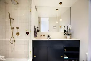 300 E 59th St, New York City, NY 10022 - Photo 7