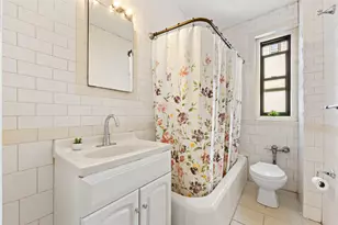 35-35 75th St, New York City, NY 11372 - Photo 13