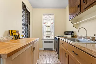 35-35 75th Street #522, New York City, NY 11372 - Photo 9