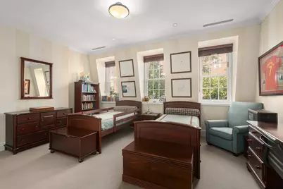 518 E 89th Street, New York City, NY 10128 - Photo 13