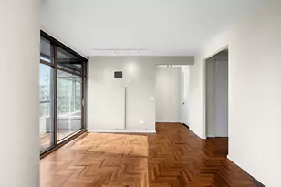 250 E 54th St, New York City, NY 10022 - Photo 11