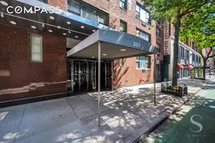301 E 62nd St, New York City, NY 10065 - Photo 9
