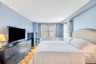 301 E 62nd St, New York City, NY 10065 - Photo 7