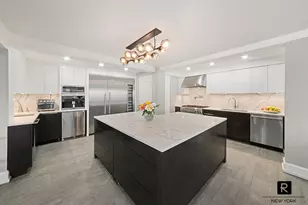 240 E 55th St, New York City, NY 10022 - Photo 3