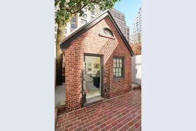 225 E 62nd Street, New York City, NY 10065 - Photo 15