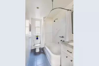 111 E 75th Street #7C, New York City, NY 10021 - Photo 5