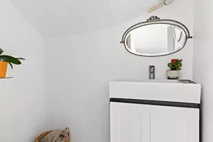 321 Clinton Ave, New York City, NY 11205 - Photo 11