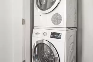 24-51 38th St, New York City, NY 11103 - Photo 7