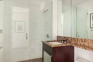 207 E 57th St, New York City, NY 10022 - Photo 7