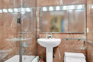 58 W 58th St, New York City, NY 10019 - Photo 9