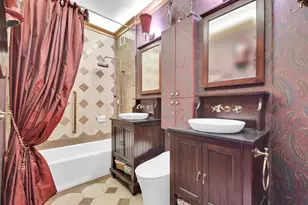58 W 58th St, New York City, NY 10019 - Photo 7