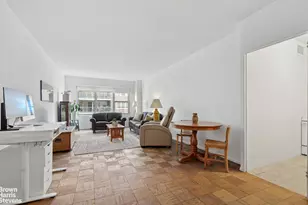 370 E 76th St, New York City, NY 10021 - Photo 1