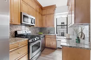 310 W 97th St, New York City, NY 10025 - Photo 9