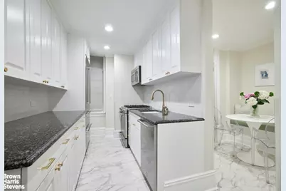 1070 Park Avenue #4E, New York City, NY 10128 - Photo 7