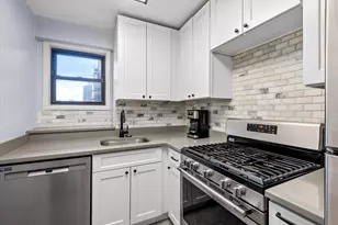 579 W 215th St, New York City, NY 10034 - Photo 7