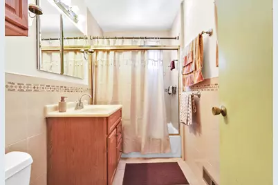 1472 Stickney Place, New York City, NY 10469 - Photo 11