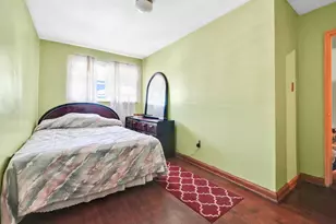 1472 Stickney Pl, New York City, NY 10469 - Photo 9