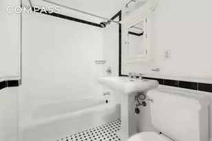 1641 3rd Ave, New York City, NY 10128 - Photo 9