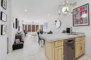 530 E 76th St, New York City, NY 10021 - Photo 13