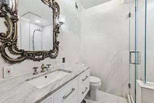 530 E 76th St, New York City, NY 10021 - Photo 9