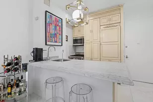 530 E 76th St, New York City, NY 10021 - Photo 5