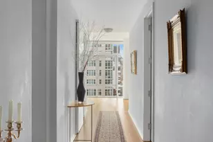 310 E 53rd St, New York City, NY 10022 - Photo 3