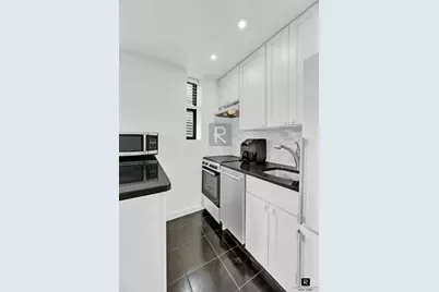 150 W 51st Street #1919, New York City, NY 10019 - Photo 3