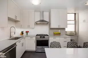 160 W 86th St, New York City, NY 10024 - Photo 5