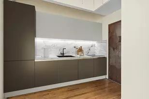 359 W 30th St, New York City, NY 10001 - Photo 3