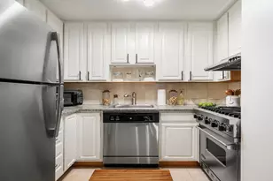 753 E 5th St, New York City, NY 10009 - Photo 5