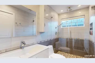 55 Nicole Loop, New York City, NY 10301 - Photo 17