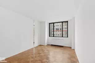 300 E 54th St, New York City, NY 10022 - Photo 9