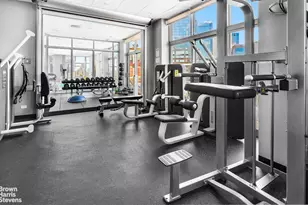 500 W 43rd St, New York City, NY 10036 - Photo 7